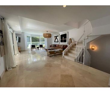 Luxury House for rent in Nueva Andalucia, Andalusia - Photo 4