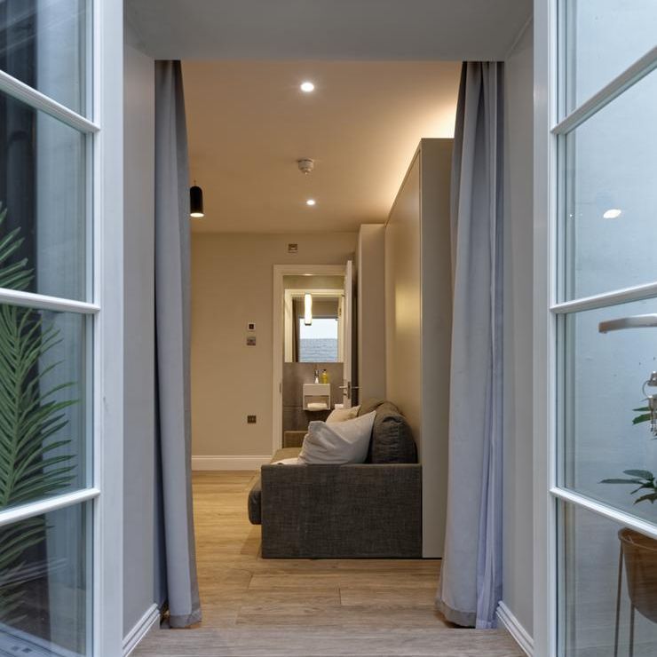 Studio to rent - Photo 1