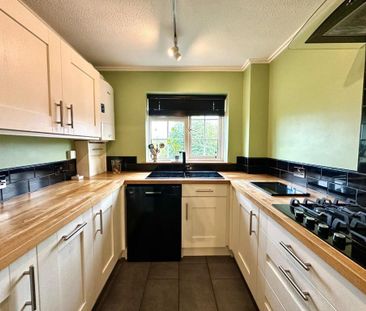 2 bedroom flat to rent - Photo 4