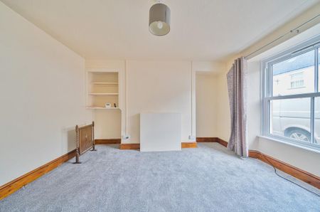 3 bedroom terraced house to rent - Photo 3