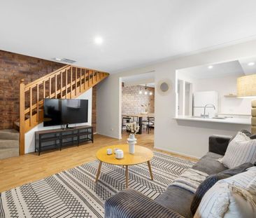 Beautiful 3 Bedroom Home - Photo 6