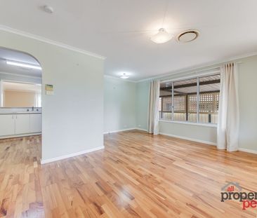 Charming Family Home - Photo 6