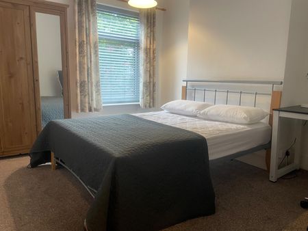 2 Bed Terraced House, Colchester Street, CV1 - Photo 5