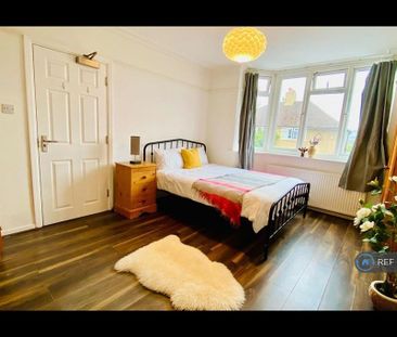 1 bedroom in a house share to rent - Photo 5