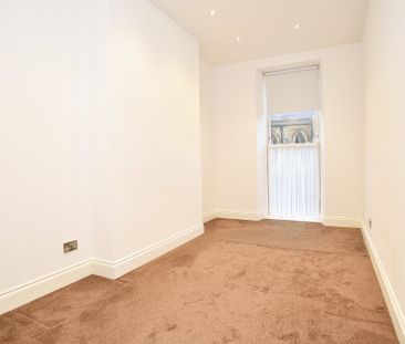 Victoria Avenue - Photo 1