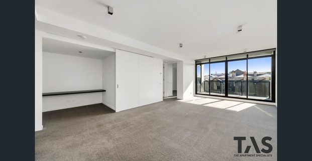 2 BED, 2 BATH & STUDY APARTMENT IN RICHMOND! - Photo 1