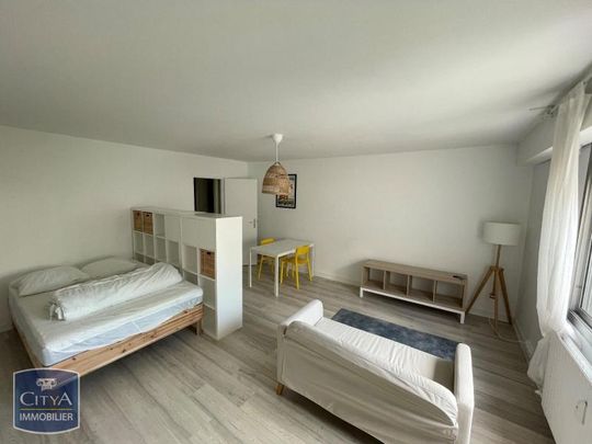 Location Appartement 1 pièce 37m² LILLE 59000 - Photo 1