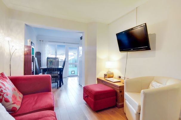 Weald Lane, Harrow - Photo 1