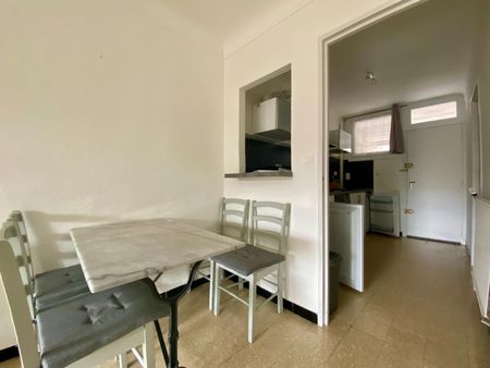 « AVIGNON EM - STUDIO MEUBLÉ 29.4M² AVEC BALCON » - Photo 4