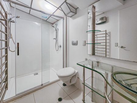 ***Welcome home to 137/72 Tory Street*** - Photo 2