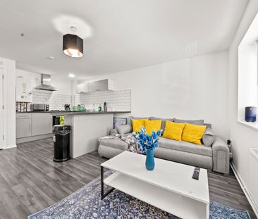 2 Bed Terraced House, Manor House Lane, BS14 - Photo 5