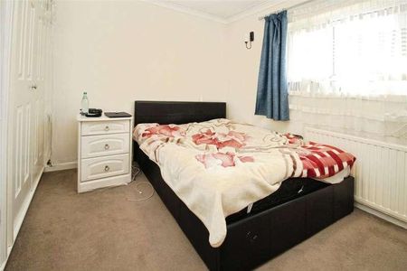 Ardleigh, Basildon, SS16 - Photo 5