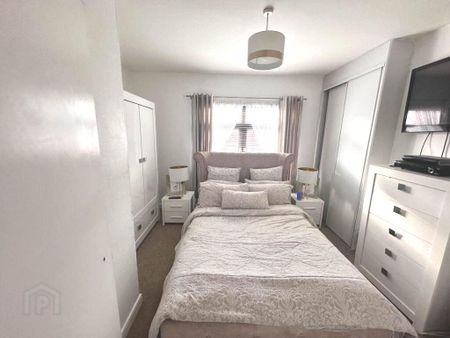 15 Iveagh Crescent, Belfast, BT12 6AW - Photo 3