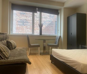 Studio to rent - Photo 2