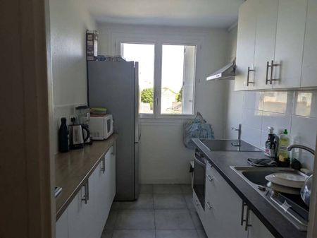 🏠 Vous êtes (futurs) étudiant·es et cherchez une - Photo 5