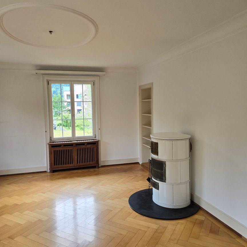 Charmante Altbau-Maisonettewohnung in einer Villa - Photo 1