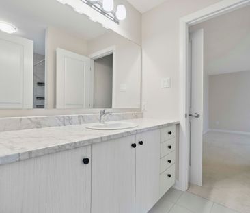 For Lease - 181 Lynn Coulter Street, Barrhaven, Ontario - Photo 5