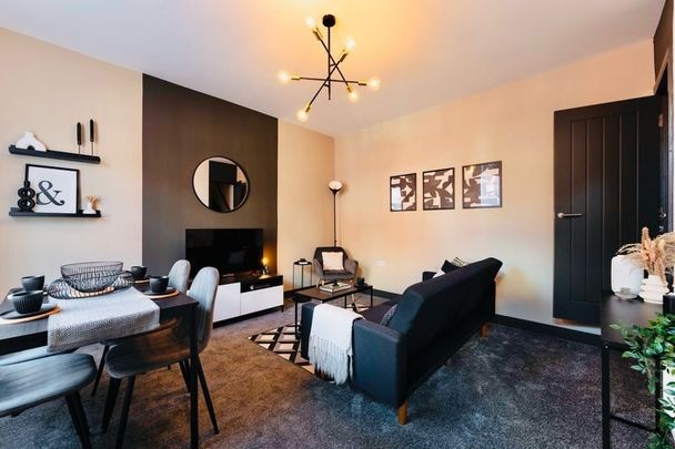 2 Bed Terraced House, Autumn Grove, LS6 - Photo 1