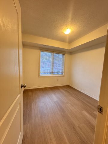 For Lease - 14-8 Eaton Park Lane, Toronto, Ontario - Photo 3