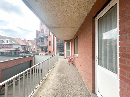 Instapklaar appartement in het centrum van Roeselare! - Photo 1