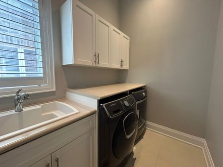 For Lease - 482 Hidden Trail Circle, Oakville, Ontario - Photo 3