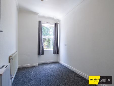 2 Bedroom Flat For Rent - Photo 3