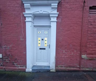 2 bedroom flat to rent - Photo 6