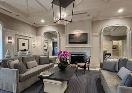 For Lease - 25 Scrivener Square Unit# 411, Toronto, Ontario - Photo 2