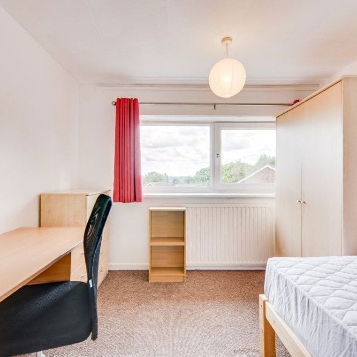 £755 p/w (£3,272 pcm) - Photo 1