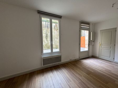 Location Appartement 1 pièce 22m² - Photo 5