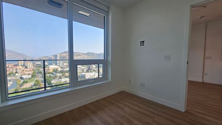 1 BED – DOWNTOWN, 29TH FLOOR OF THE NEW ELI BUILDING! - Photo 3