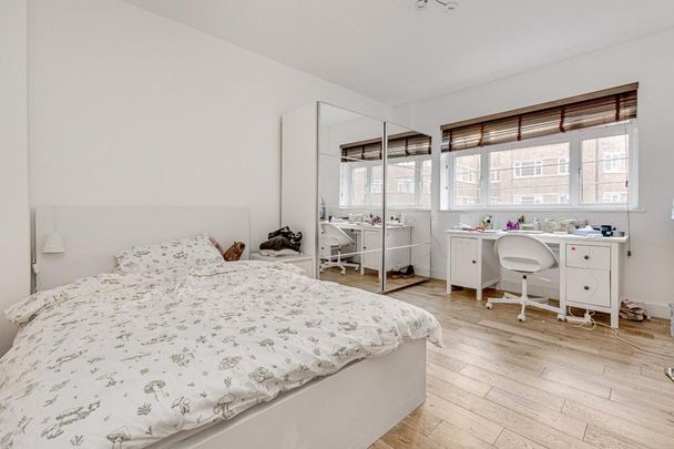3 bedroom flat to rent - Photo 1