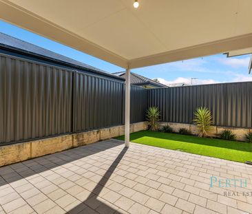 Bright modern four-bedroom family home in Dayton - Photo 2