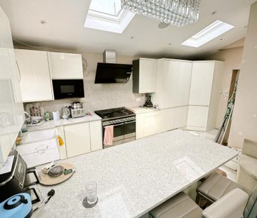 1 bedroom in a house share to rent - Photo 6