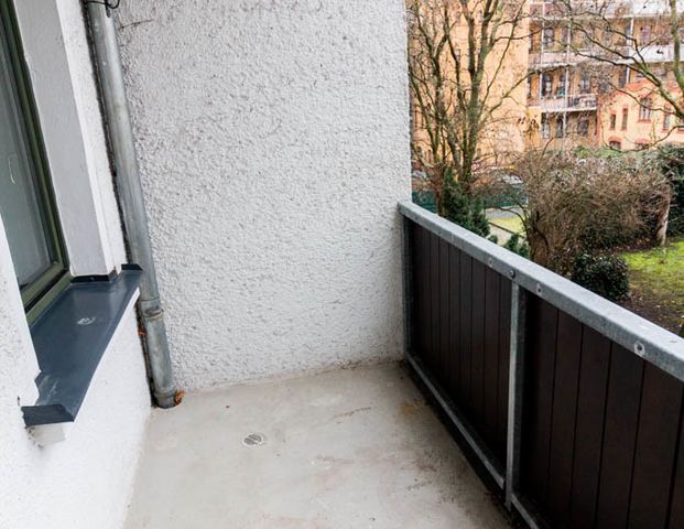 **Ruhige Single-Wohnung + Balkon + Tageslichtbad mit Wanne ** - Photo 1