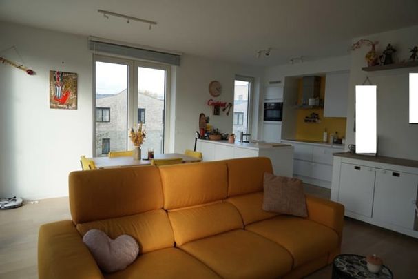 Appartement te huur - Photo 1
