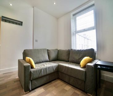 21 Fron Square - Photo 6