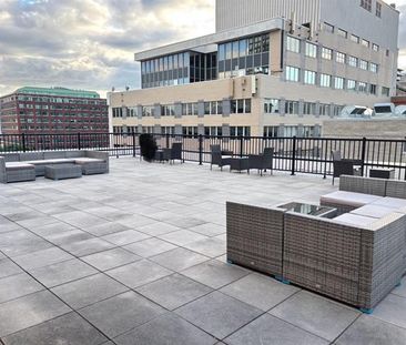 1212 Rue Bishop - Photo 1