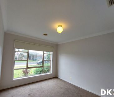 Family home in Tarneit - Photo 1