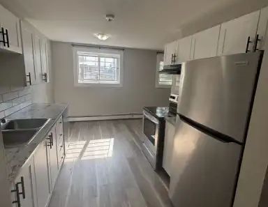 Beautifully Renovated Large 2 bedroom 1 Bathroom Unit For Rent | 1A - 12015 82 Street Northwest, Edmonton - Photo 1