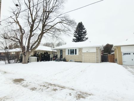 For Lease - 339 Boisdale Avenue, Richmond Hill, Ontario - Photo 4