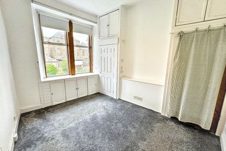 1 Bed, First Floor Flat - Photo 3