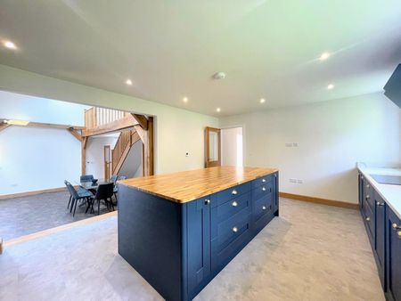 Green View, Ipswich, Baylham - Photo 3