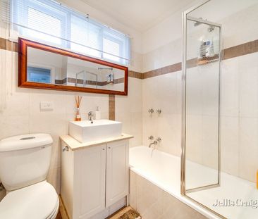 Vintage Polish & A Pretty Outlook - Photo 4