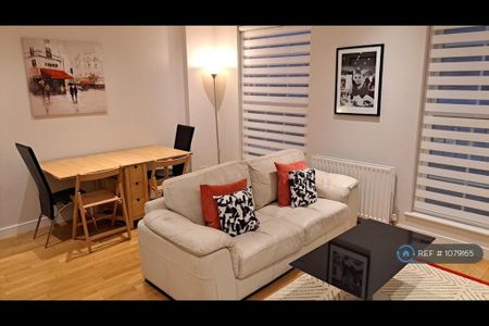 2 bedroom flat to rent - Photo 3