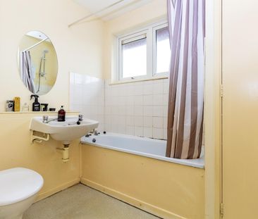 1 bedroom apartment to rent Oldbrook Boulevard, Oldbrook, Milton Ke... - Photo 3