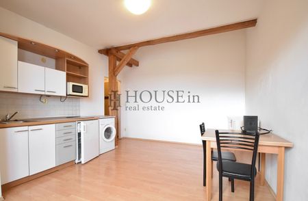 Pronájem bytu 1+kk 28 m² - Photo 2