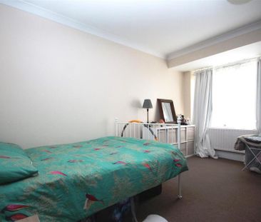 1 bedroom property to rent - Photo 2