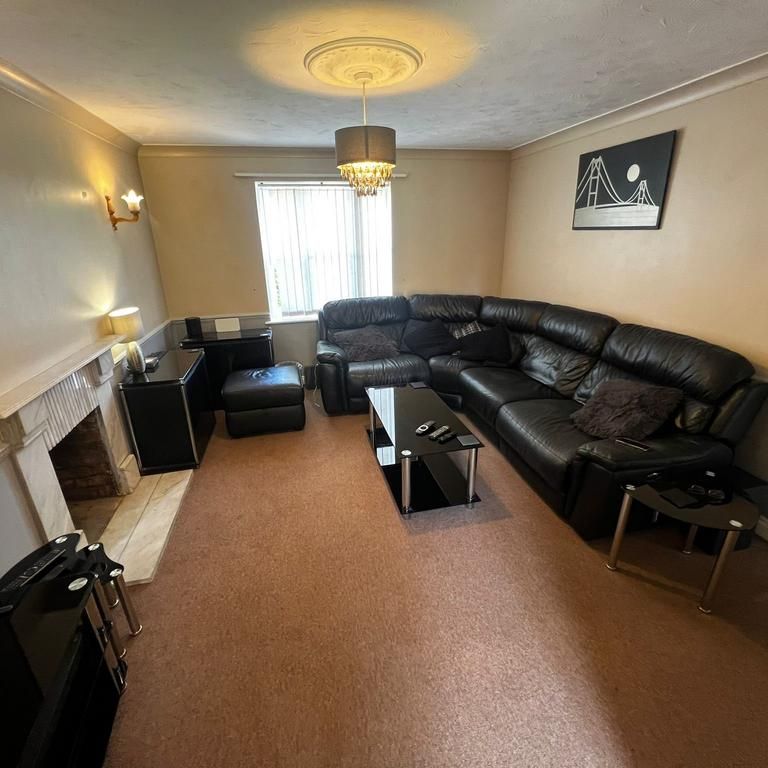 4 bedroom house to rent - Photo 1