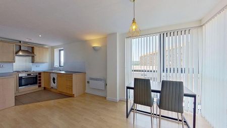 2 bedroom apartment to rent - Photo 4